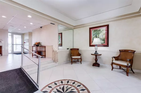 Fort Lauderdale, FL 33308,2500 NE 48th Ln #609