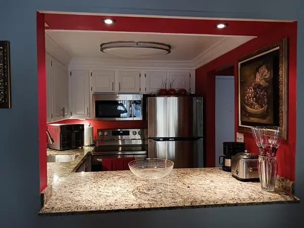 Lauderdale Lakes, FL 33313,4848 NW 24th Ct #110