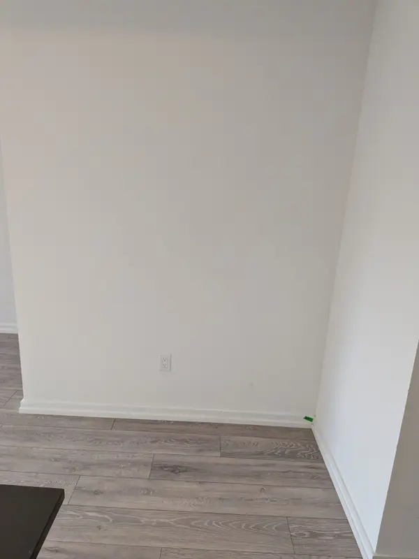 Newmarket, ON L3X 0L6,16 Lytham Green CIR #25