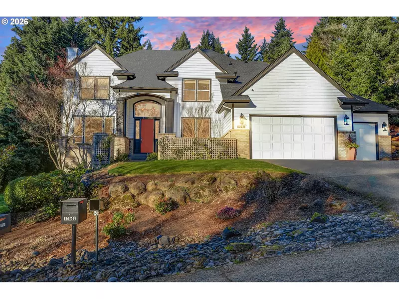 10547 SE CHARLOTTE DR, Happy Valley, OR 97086