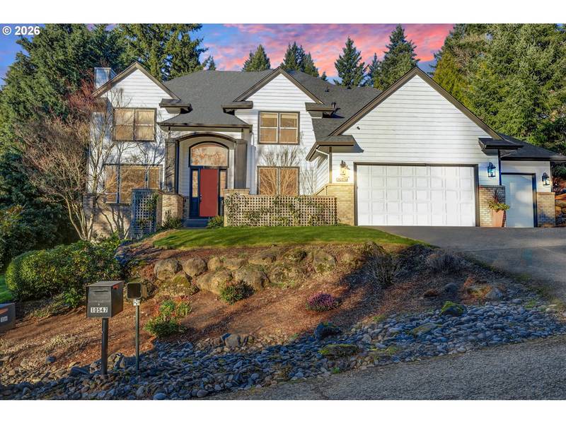 10547 SE CHARLOTTE DR, Happy Valley, OR 97086