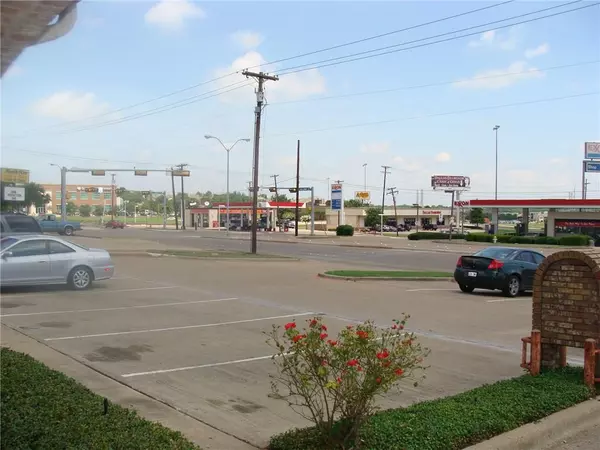 Mesquite, TX 75150,5115 N Galloway Avenue N #303