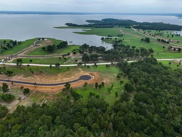 Windom, TX 75492,371 Woodland Trail