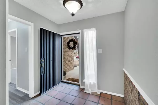 Arlington, TX 76017,4515 Indian Oaks Trail