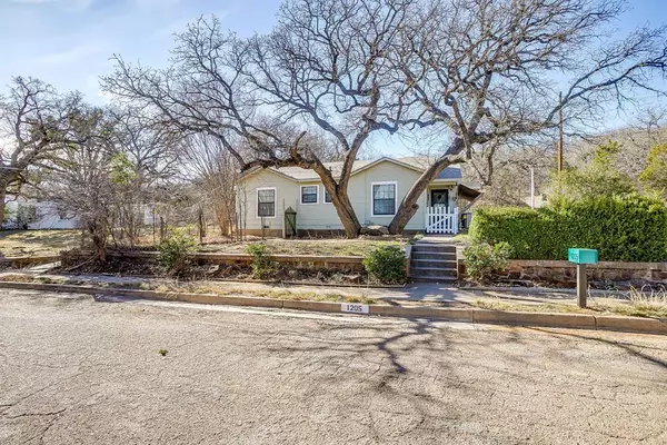 Mineral Wells, TX 76067,1205 5th Avenue