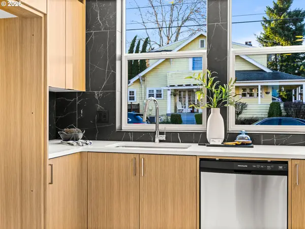 Portland, OR 97213,6219 NE Stanton ST