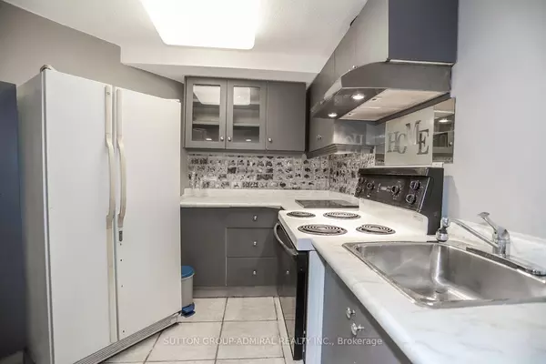 Richmond Hill, ON L4C 0E6,132 Larratt LN