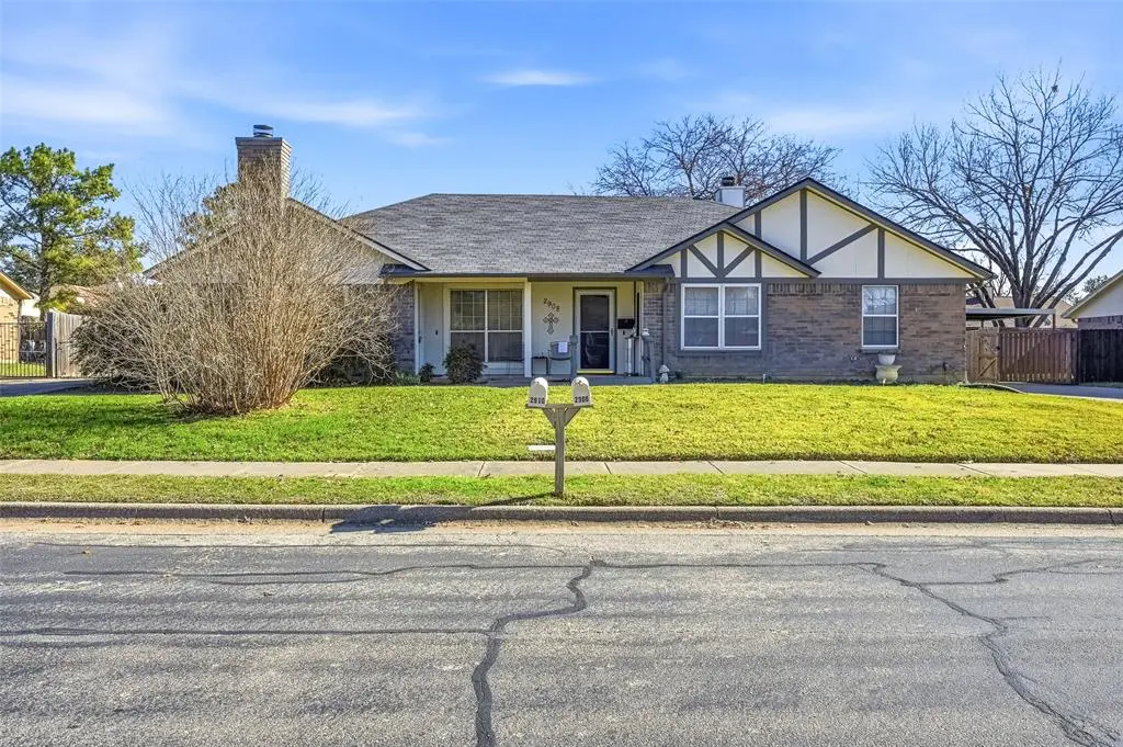 Euless, TX 76039,2910 Penny Lane