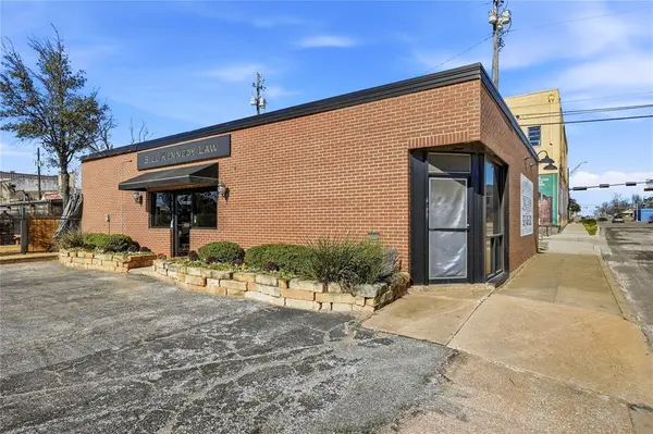 Denison, TX 75020,121 S Austin Avenue