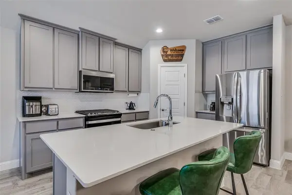 Denton, TX 76205,2012 Tawny Drive