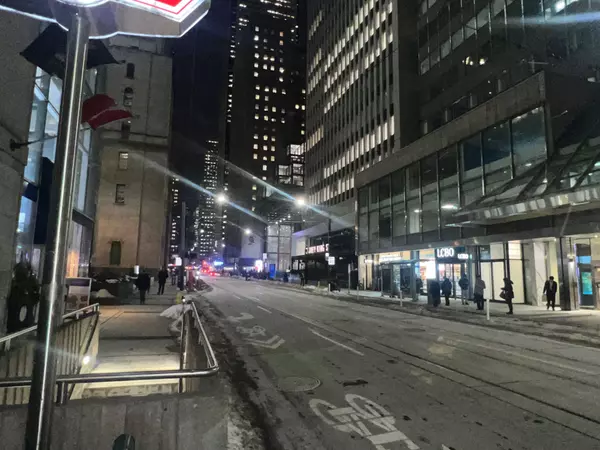 Toronto C01, ON M5H 1A1,1 King ST W #507