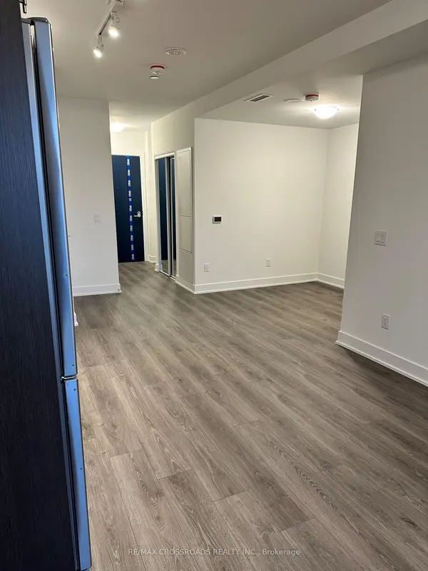 Oshawa, ON L1L 0W3,2545 Simcoe ST N #223