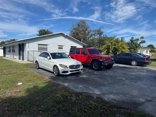 Miramar, FL 33023,6353 SW 22nd St