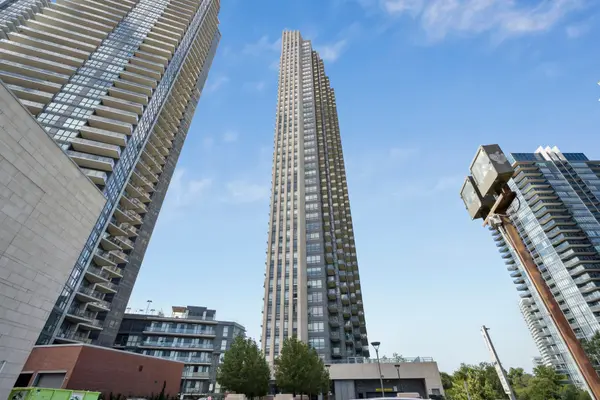 Toronto W06, ON M8V 0E5,36 Park Lawn RD #2403