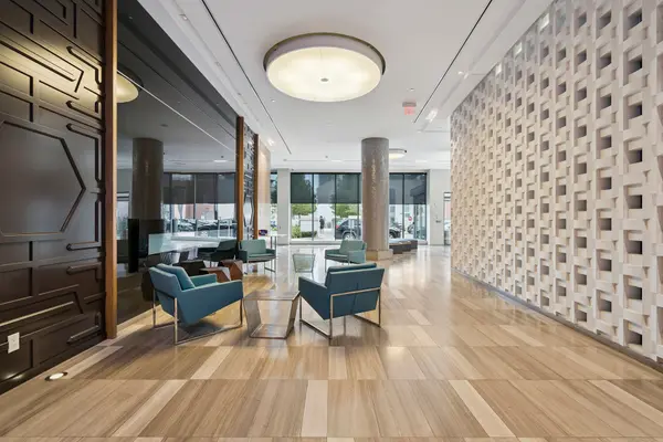 36 Park Lawn RD #2403, Toronto W06, ON M8V 0E5