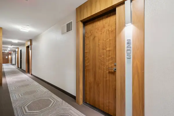 36 Park Lawn RD #2403, Toronto W06, ON M8V 0E5