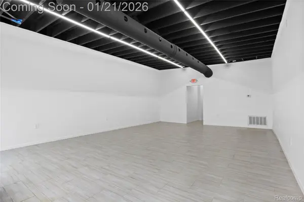 2007 Springwells, Detroit, MI 48209