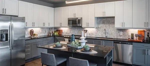 Irving, TX 75039,880 Lake Carolyn Parkway #520