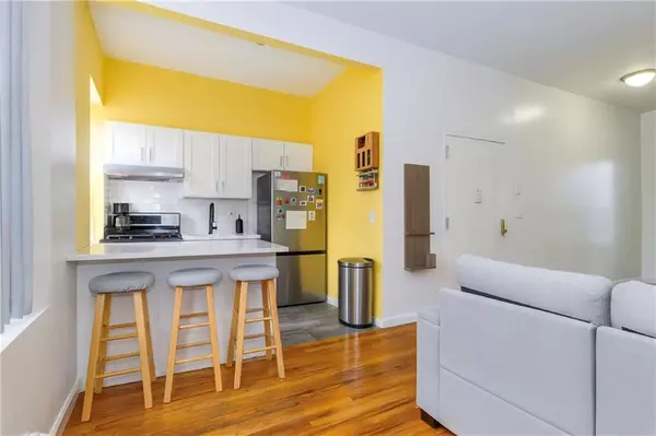 Bronx, NY 10454,323 Concord AVE