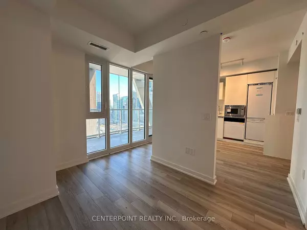 Toronto C01, ON M5T 0G7,230 Simcoe ST #2313