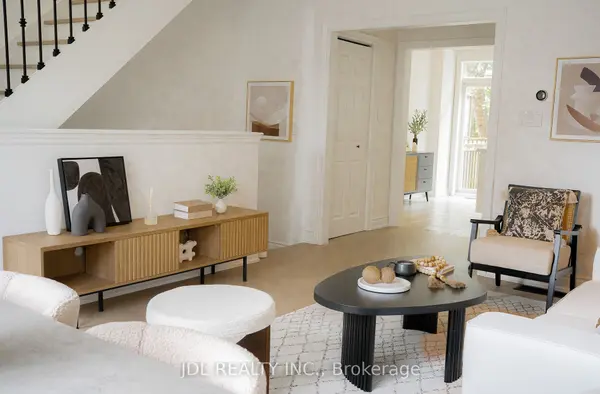 Toronto C07, ON M2N 0A5,51 Routliffe LN