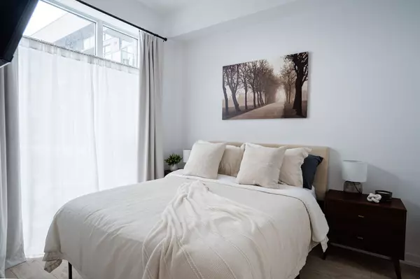 Hamilton, ON L8B 2A5,460 Dundas ST E #115