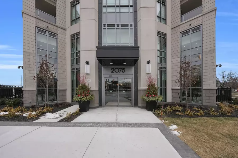 2075 King RD #203, King, ON L7B 0R6