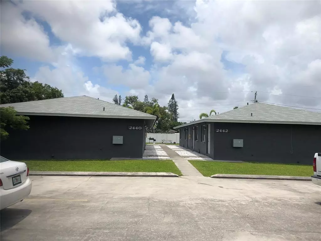 Hollywood, FL 33020,2440 Jackson St