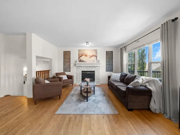 Calgary, AB T3P 1C8,97 Evansbrooke WAY NW