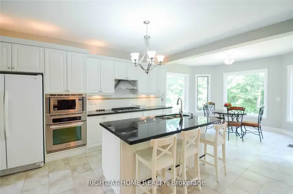 Toronto C15, ON M2K 2V2,69 Clarinda DR