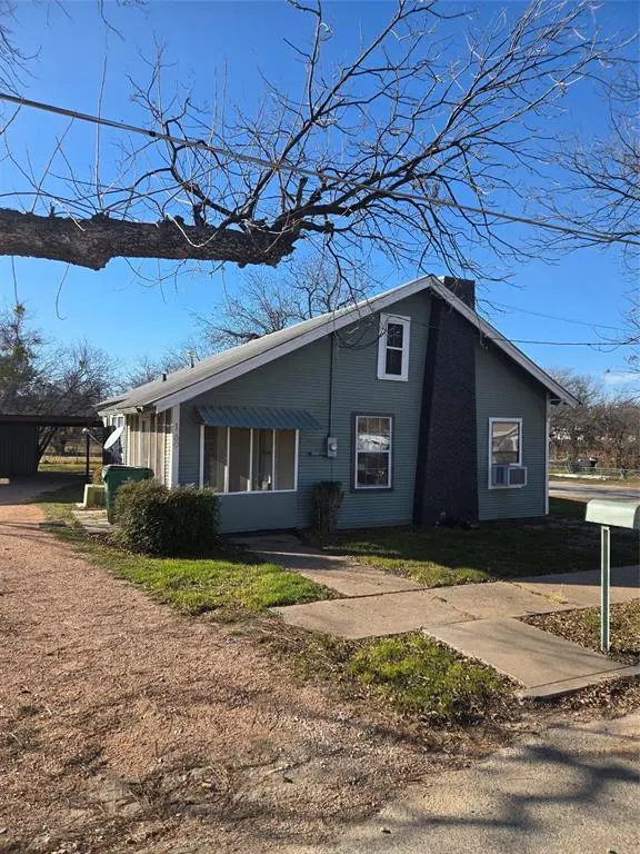 1200 Llano Street, Coleman, TX 76834