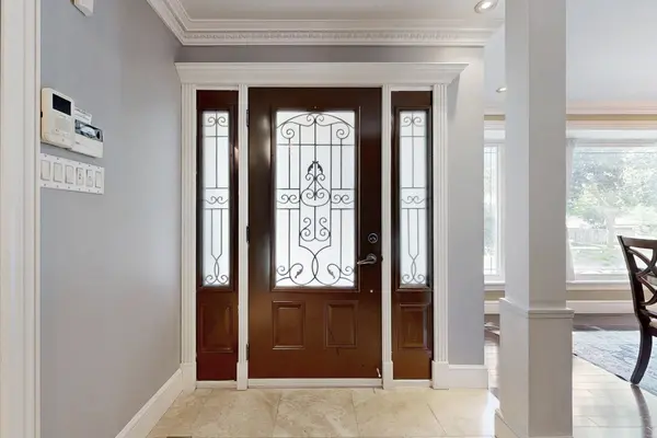 Toronto C15, ON M2K 1K9,61 Whittaker CRES