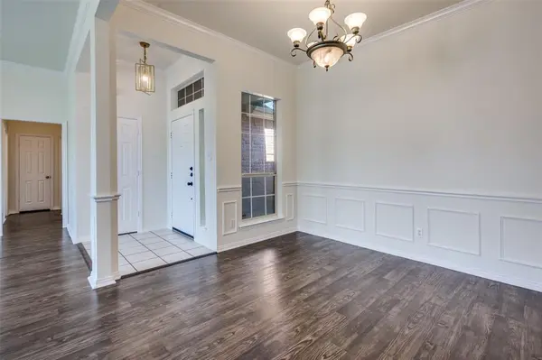 Arlington, TX 76001,803 W Lonesome Dove Trail