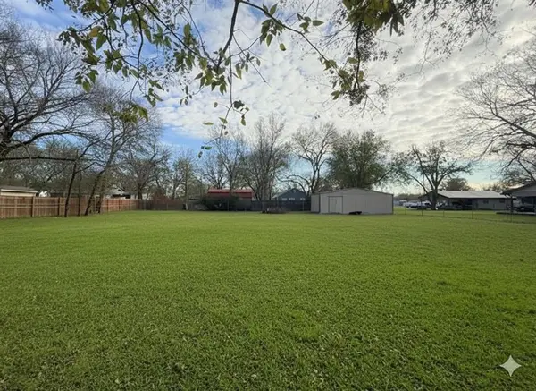 Cleburne, TX 76031,1126 Alvarado Street