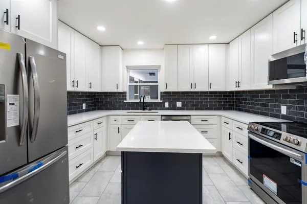 Dallas, TX 75224,2205 Elmwood Boulevard