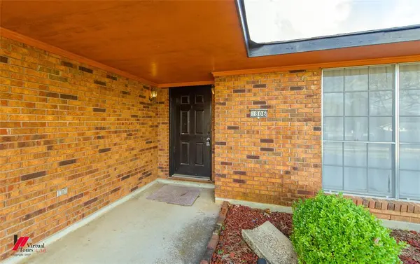 Shreveport, LA 71119,1806 Old Oaks Street