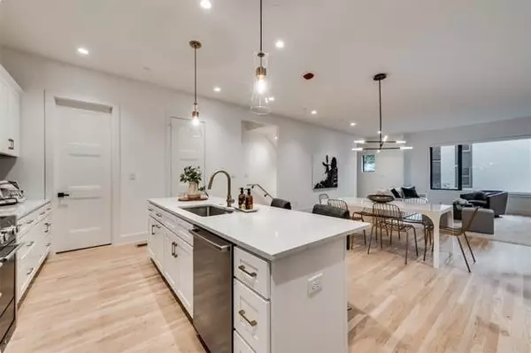 Dallas, TX 75219,2633 Reagan Street #106