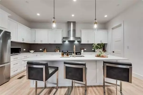 Dallas, TX 75219,2633 Reagan Street #106