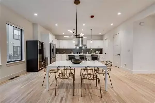 Dallas, TX 75219,2633 Reagan Street #106