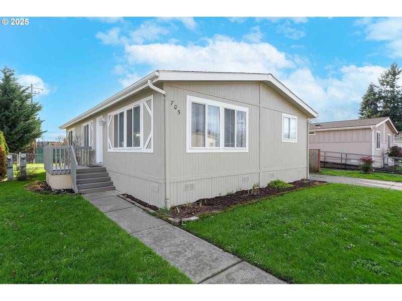 705 STAFFORD ST, Aumsville, OR 97325