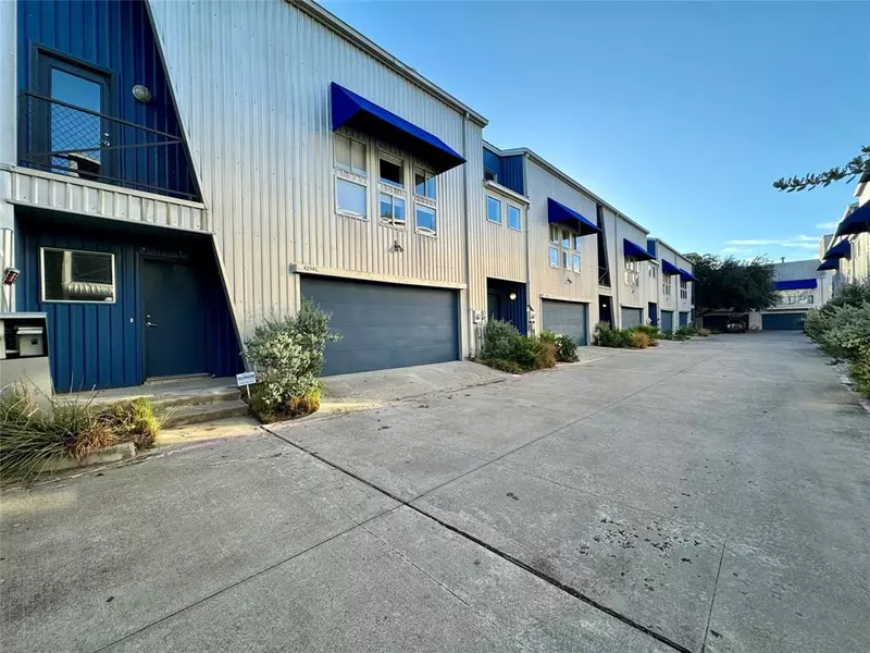 4214 Swiss Avenue #L, Dallas, TX 75204