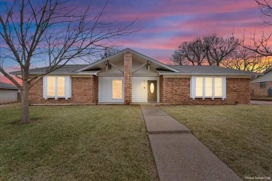 425 Lindenwood Lane W, Hewitt, TX 76643