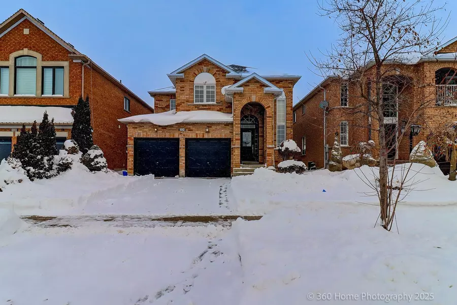 304 drummond DR #Upper, Vaughan, ON L6A 3C2