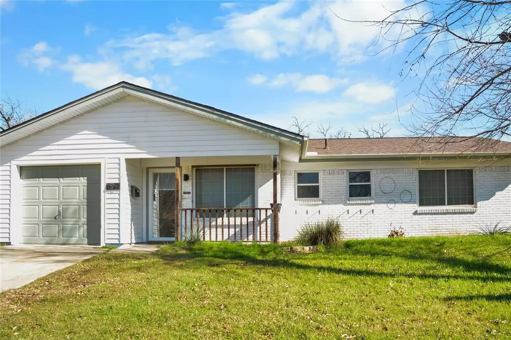 Bedford, TX 76022,812 Jerry Lane