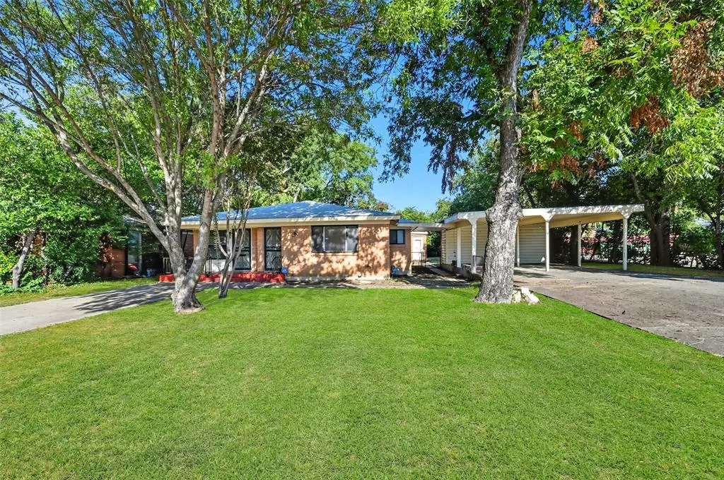 Fort Worth, TX 76109,3512 Park Ridge Boulevard