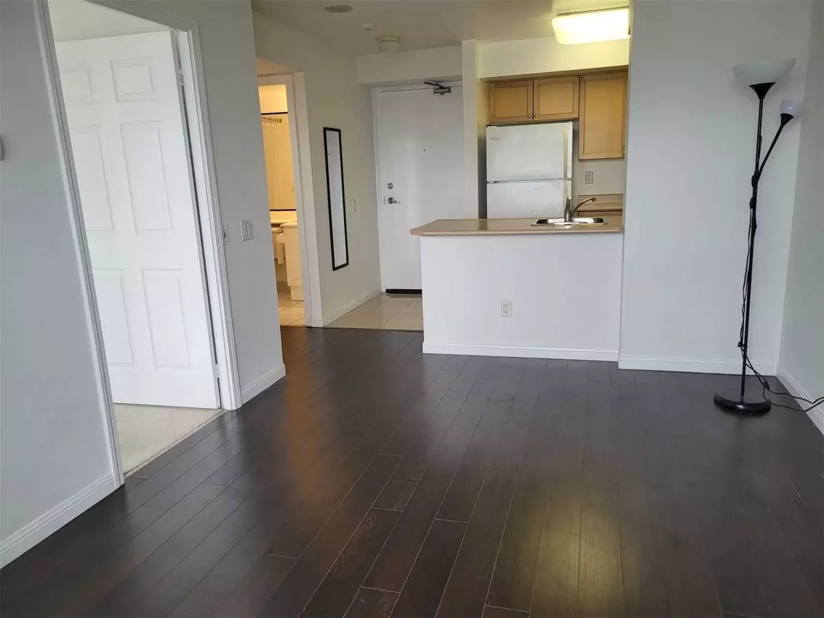 Toronto C07, ON M2N 7C5,153 Beecroft RD #1807