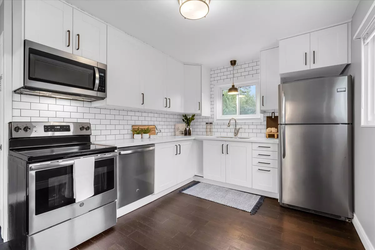 Hamilton, ON L8G 1V1,47 BATTLEFIELD DR