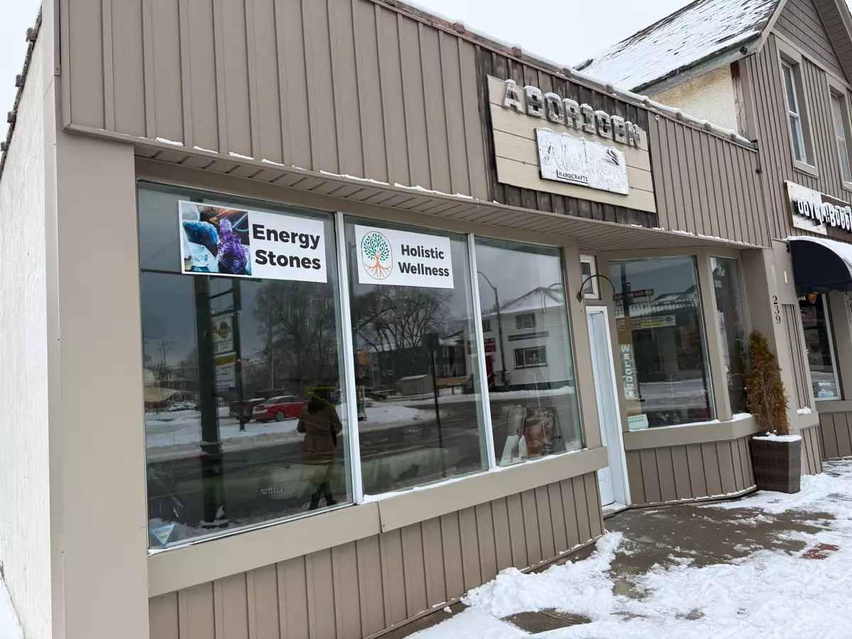 Port Colborne, ON L3K 3V7,239 MAIN ST W