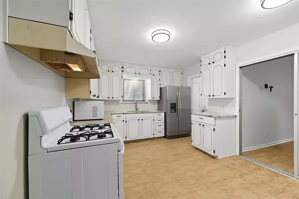 Fort Worth, TX 76109,3512 Park Ridge Boulevard