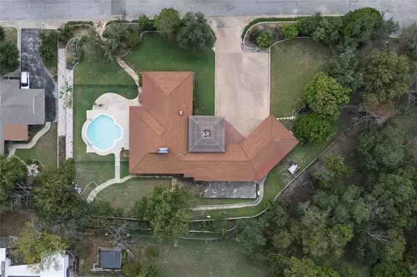 Weatherford, TX 76086,616 W Baylor Street